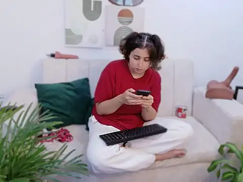 dirty feelena online show from October 17, 2025, 7:05 pm