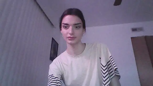 Luna Samosienko online show from October 4, 2025, 10:35 am