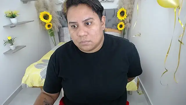 hotlesby valery online show from October 10, 2025, 7:02 pm