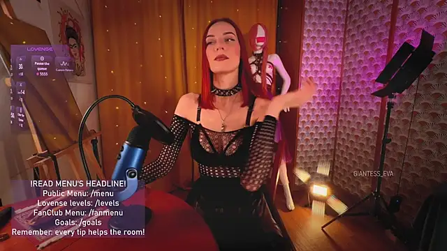 Snapshot of Giantess_Eva chatting on May 16, 2026, 7:01 pm Giantess Eva online show from May 16, 2026, 7:01 pm