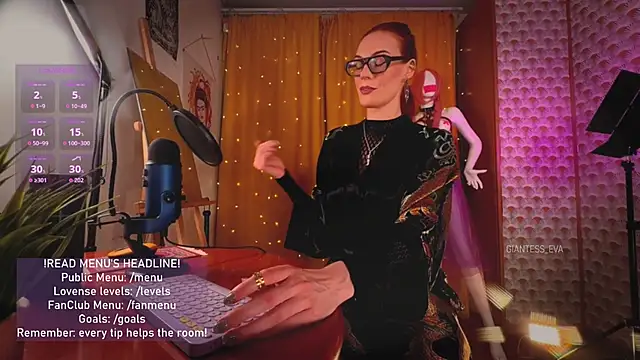 Snapshot of Giantess_Eva chatting on May 30, 2026, 9:23 pm Giantess Eva online show from May 30, 2026, 9:23 pm