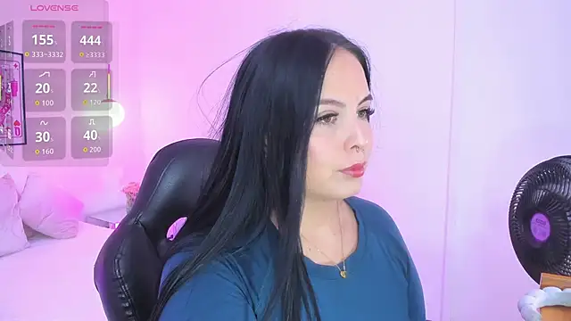 camiladuke7 online show from June 15, 2026, 11:12 am