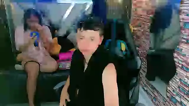 Snapshot of Twindesires chatting on September 20, 2025, 6:03 am Twindesires online show from September 20, 2025, 6:03 am