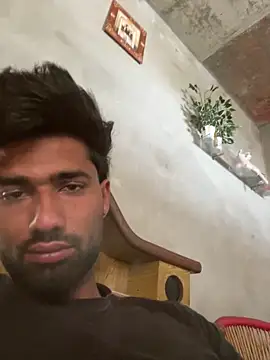 lustyrai online show from April 19, 2026, 8:24 am