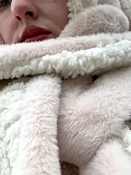 RonnieKiss online show from November 5, 2025, 6:57 am