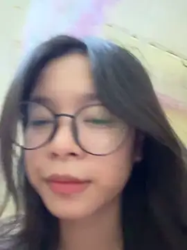 Snapshot of mau15_ chatting on September 21, 2025, 1:02 pm mau15 online show from September 21, 2025, 1:02 pm