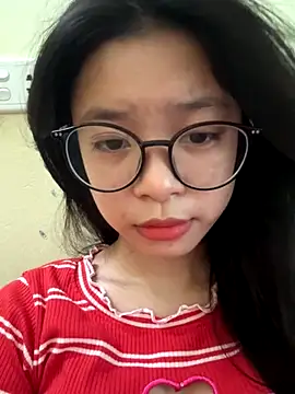 Snapshot of mau15_ chatting on September 22, 2025, 6:15 am mau15 online show from September 22, 2025, 6:15 am