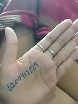 JassiKumari02 online show from April 8, 2026, 7:25 pm