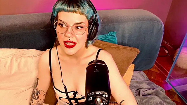 Snapshot of tacodeluxxxe chatting on September 23, 2025, 1:19 am tacodeluxxxe online show from September 23, 2025, 1:19 am