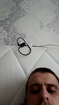 Snapshot of Adidas7217 chatting on November 11, 2025, 11:21 am Adidas7217 online show from November 11, 2025, 11:21 am