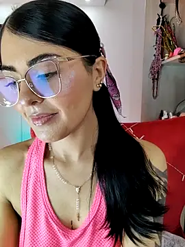 ValeNiitaLuv online show from April 6, 2026, 4:46 am