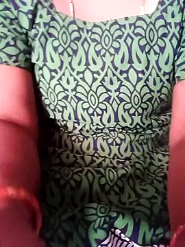 Snapshot of TeluguCuplehyd chatting on October 7, 2025, 6:43 am TeluguCuplehyd online show from October 7, 2025, 6:43 am