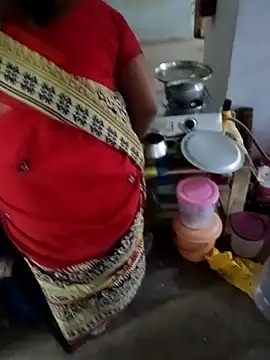 Snapshot of TeluguCuplehyd chatting on March 31, 2026, 7:09 am TeluguCuplehyd online show from March 31, 2026, 7:09 am