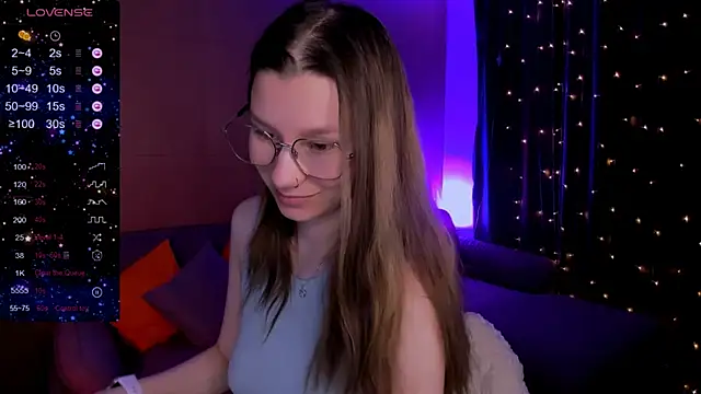 Snapshot of LinaBlossom_ chatting on March 19, 2026, 8:29 am LinaBlossom online show from March 19, 2026, 8:29 am