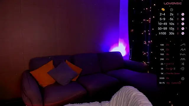 Snapshot of LinaBlossom_ chatting on March 27, 2026, 11:21 am LinaBlossom online show from March 27, 2026, 11:21 am