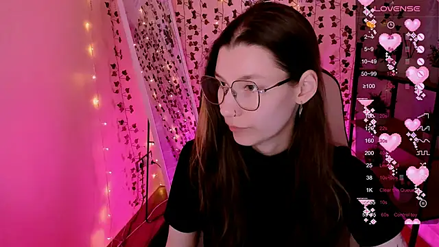 Snapshot of LinaBlossom_ chatting on April 20, 2026, 2:58 am LinaBlossom online show from April 20, 2026, 2:58 am