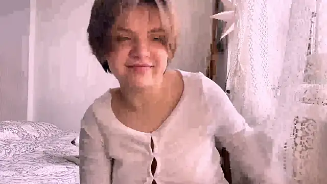 SabrinaFolts online show from October 5, 2025, 9:07 am