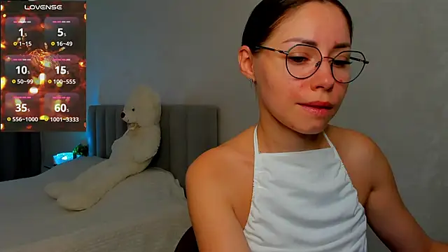 Snapshot of fun_nd_bun chatting on July 18, 2026, 2:38 am fun nd bun online show from July 18, 2026, 2:38 am