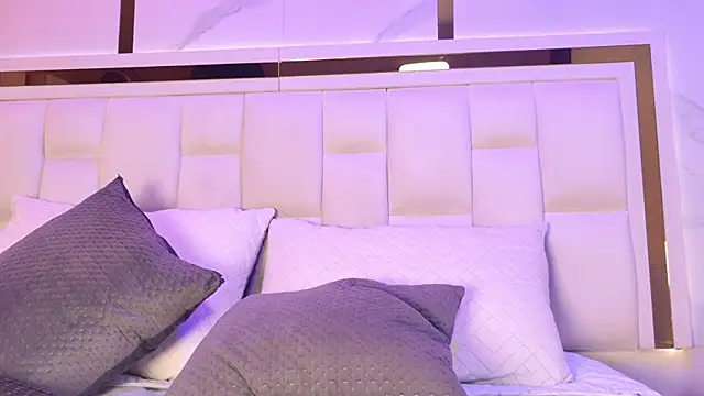 samanthaa sm online show from November 12, 2025, 11:54 am