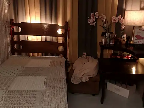 Jastine hunk online show from March 17, 2026, 12:37 am