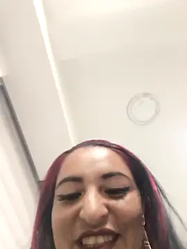 Snapshot of Alisson_Stonee chatting on May 1, 2026, 1:10 am Alisson Stonee online show from May 1, 2026, 1:10 am