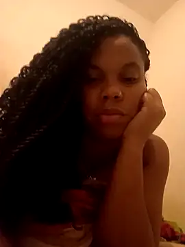 PrettahSantos online show from December 22, 2025, 7:11 pm