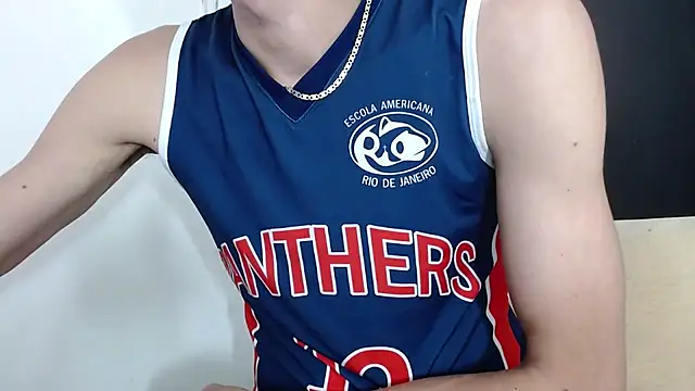 LATINO27CM online show from November 29, 2025, 11:41 pm