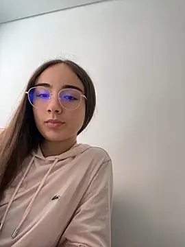 Innerpeace  online show from September 24, 2025, 5:05 pm