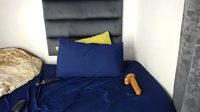 Juiceybileh online show from October 18, 2025, 8:31 pm