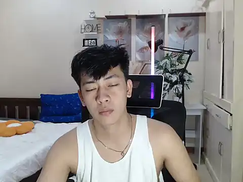 niel cumshow online show from December 1, 2025, 6:02 pm