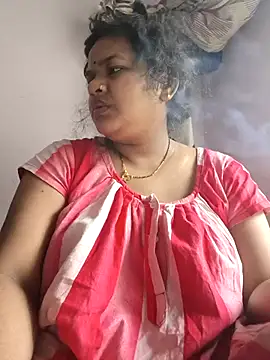 Deborbhavi222 online show from February 17, 2026, 2:41 am