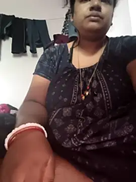 Deborbhavi222 online show from May 4, 2026, 4:08 am