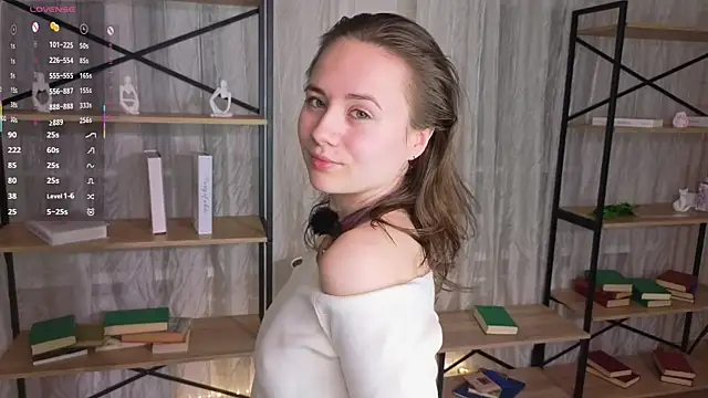 Crysta1Eva  online show from April 16, 2026, 8:09 pm