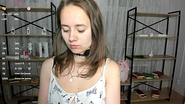 Crysta1Eva  online show from June 18, 2026, 7:18 pm