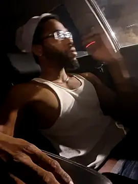 214KingLonggg online show from March 27, 2026, 11:43 am