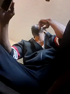 214KingLonggg online show from March 29, 2026, 5:46 pm