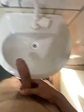 ooMiguel17CM online show from February 26, 2026, 5:34 pm