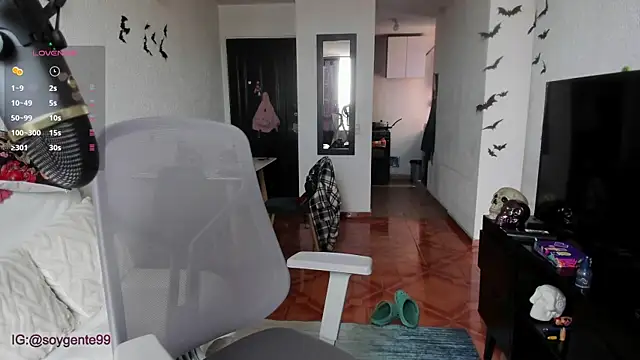 Chubby Licius online show from November 5, 2025, 3:23 pm