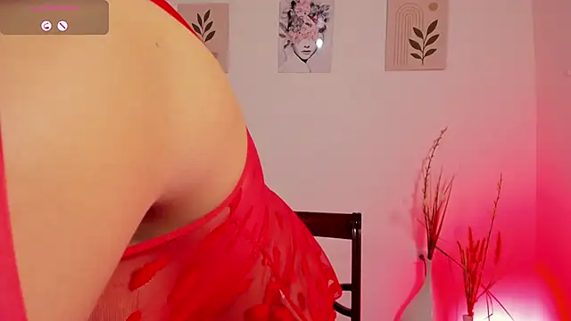 Lauraricci   online show from September 24, 2025, 6:33 pm