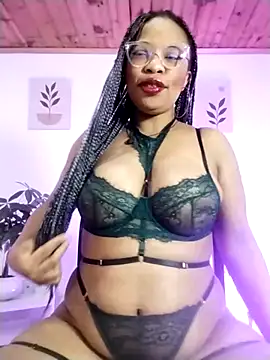 Lauraricci   online show from October 4, 2025, 10:24 am