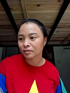 xuxulovezz online show from October 26, 2025, 4:40 am