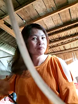 xuxulovezz online show from April 7, 2026, 12:55 am