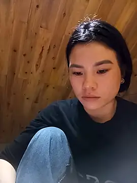 Snapshot of Suny_babyy chatting on November 4, 2025, 11:42 am Suny babyy online show from November 4, 2025, 11:42 am