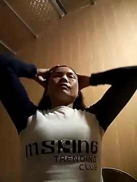 Snapshot of Suny_babyy chatting on November 11, 2025, 1:44 pm Suny babyy online show from November 11, 2025, 1:44 pm