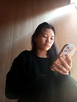 Snapshot of Suny_babyy chatting on January 12, 2026, 2:17 am Suny babyy online show from January 12, 2026, 2:17 am