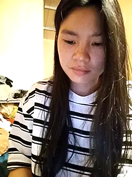 Snapshot of Suny_babyy chatting on April 9, 2026, 10:59 pm Suny babyy online show from April 9, 2026, 10:59 pm