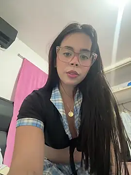 Lilaxxvv online show from February 19, 2026, 2:51 am