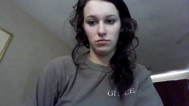 brunettebabexo3 online show from February 4, 2026, 5:41 pm