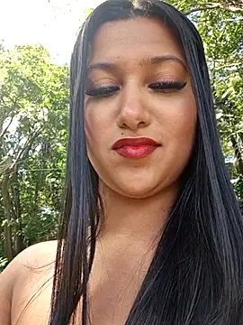 Snapshot of graziele00 chatting on May 12, 2026, 4:48 pm graziele00 online show from May 12, 2026, 4:48 pm