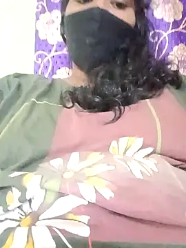 Snapshot of sowji_telugammai chatting on October 16, 2025, 5:25 pm sowji telugammai online show from October 16, 2025, 5:25 pm